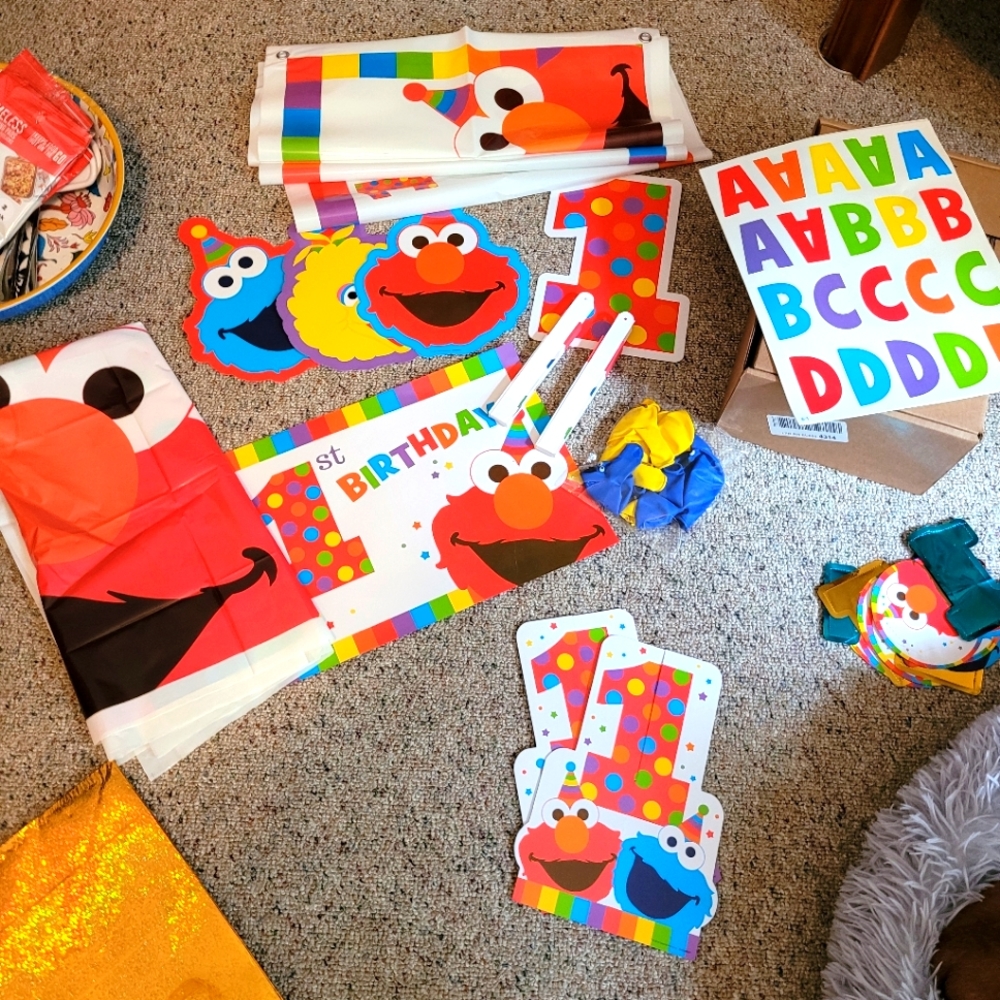 1st Birthday Elmo Decorations